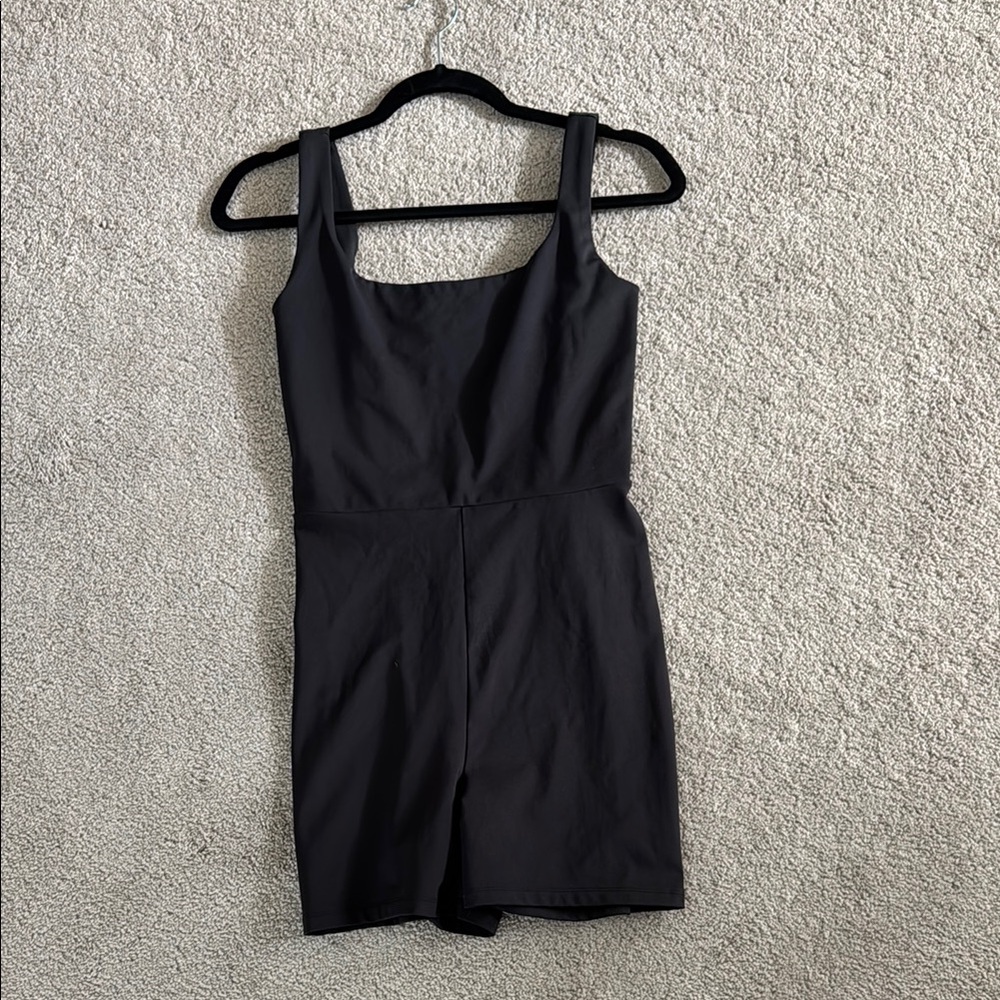 Reformation body suit